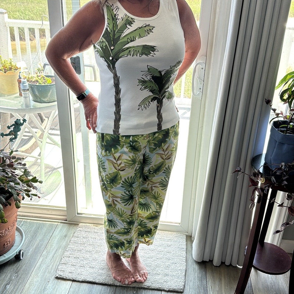 Women’s medium Weekend Clothes Line boutique shirt w/ unique hand stitched beads